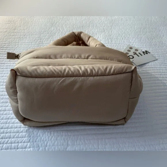 Wilo The Label Mini Puffer Active Tote Bag with Straps - Picture 5 of 13